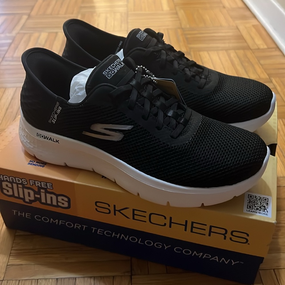 SKECHERS SLIP INS SNEAKERS BRAND NEW!!!